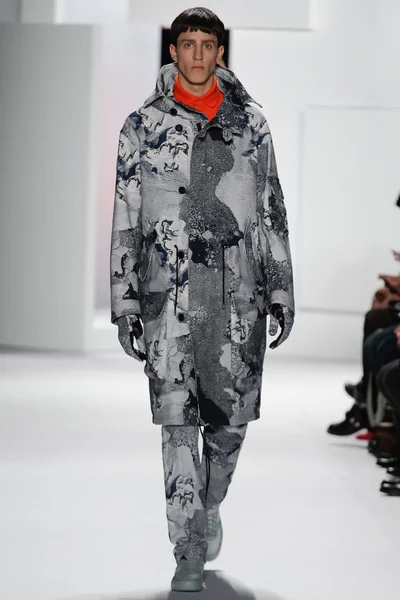 Look 11